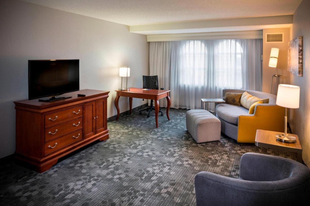 Hotel Courtyard By Marriott Downtown Norfolk
