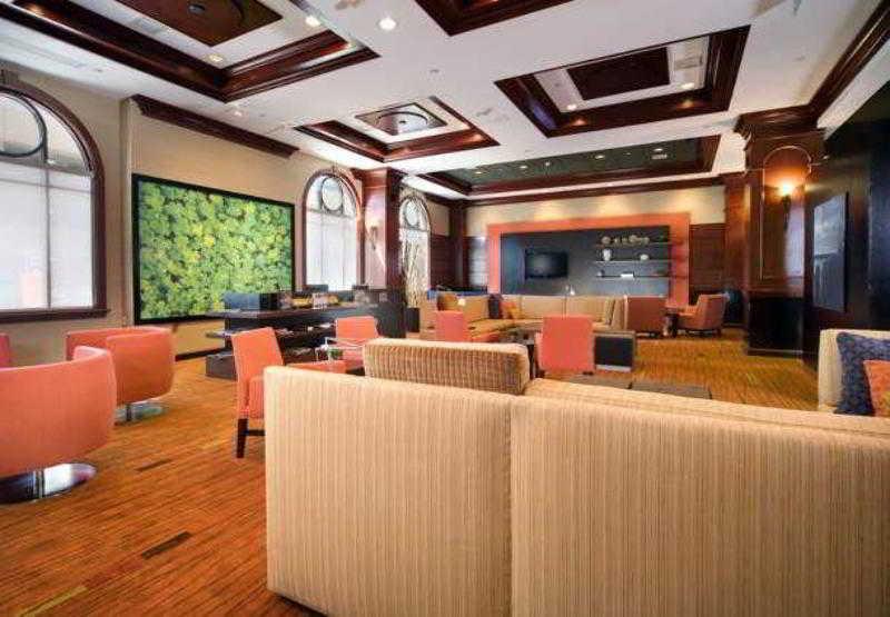 Courtyard By Marriott Downtown Hotel Norfolk