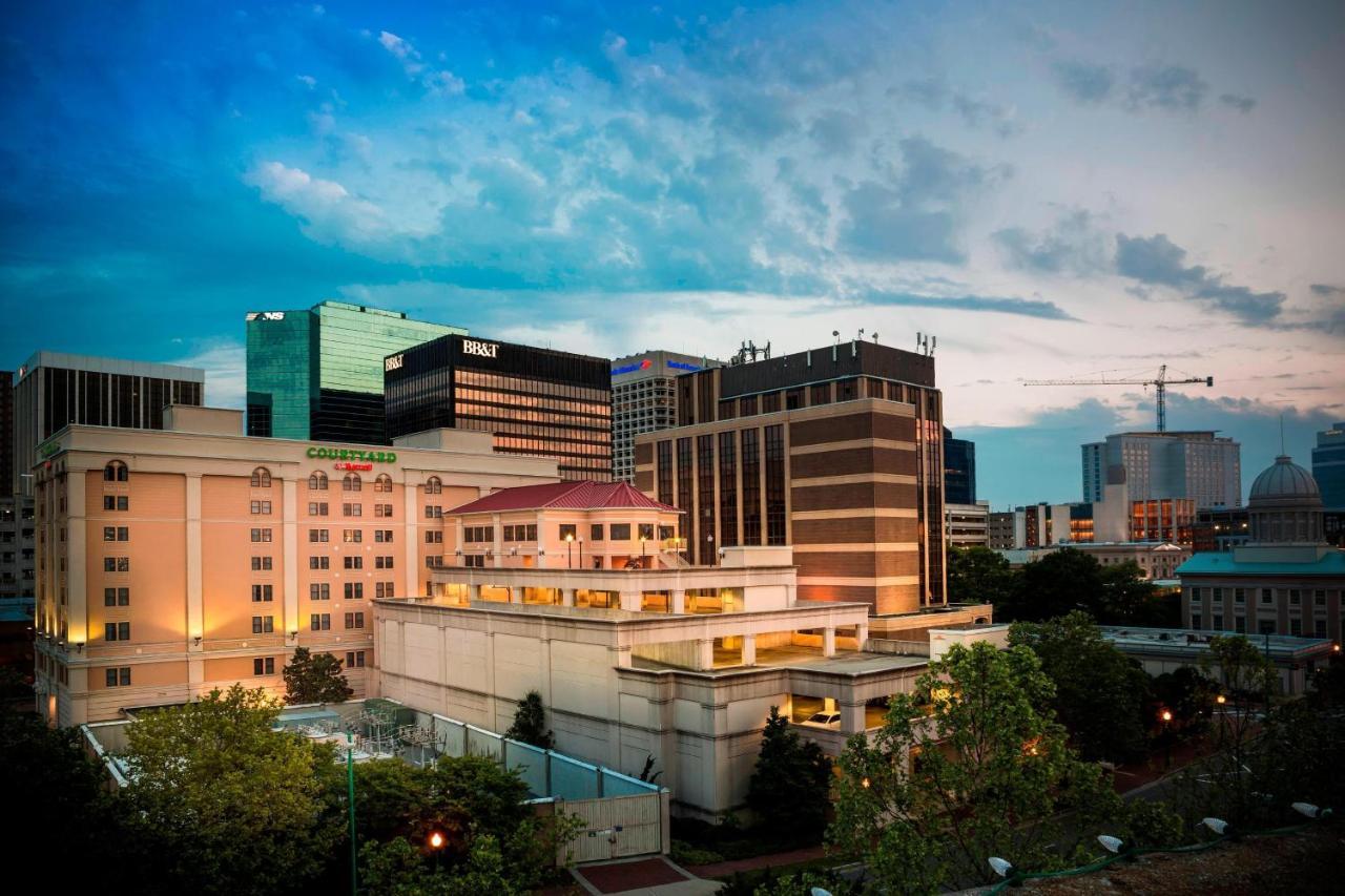 Courtyard By Marriott Downtown